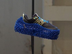 Unik, Sepatu Lari Ini Bisa Sebar Benih Tanaman, Cocok Buat Pecinta Go Green