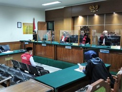 Jaksa Minta Hakim Tolak Pleidoi Mantri Suntik Mati Kades di Banten