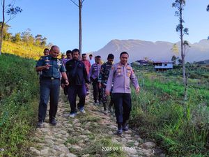 2 Bulan Hilang di Gunung Bawakaraeng, Pria Lansia Diduga Kabur Hindari Utang 2 Bulan Hilang di Gunung Bawakaraeng, Pria Lansia Diduga Kabur Hindari Utang