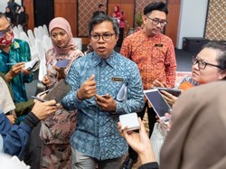 Malaysia Minta Jemaah Umrah Pakai Batik selama Perjalanan
