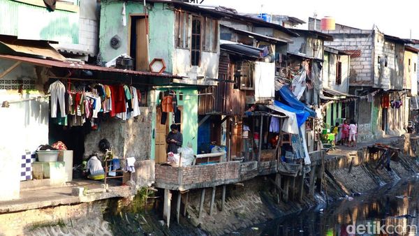 Aduh! Ribuan Warga di Johar Baru Tidak Punya MCK