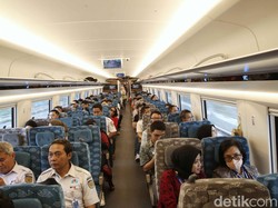 100 Warga Sudah Coba Kereta Cepat Halim-Tegalluar PP, Kamu Kapan?