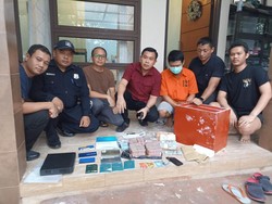 Bareskrim Geledah Rumah Kaki Tangan Fredy Pratama, Dolar Gepokan Disita