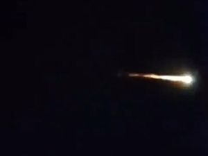 Fakta-fakta Meteor Jatuh yang Gemparkan Masyarakat Garut dan Bandung Fakta-fakta Meteor Jatuh yang Gemparkan Masyarakat Garut dan Bandung