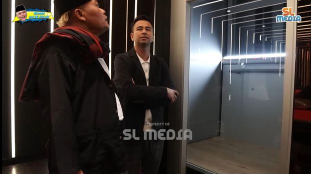 Garasi Rumah Raffi Ahmad