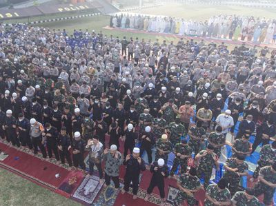 Kabut Asap Makin Parah, Warga Palembang Gelar Salat Minta Hujan