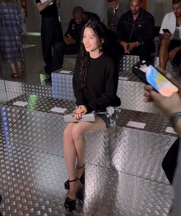 Kim Tae Ri Prada SS24 Menswear Show di Milan Juni 2023
