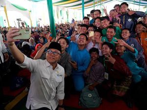 Kuliah Umum di UMRI, Zulhas Cerita Perjuangan Bisa Jadi Mendag Kuliah Umum di UMRI, Zulhas Cerita Perjuangan Bisa Jadi Mendag
