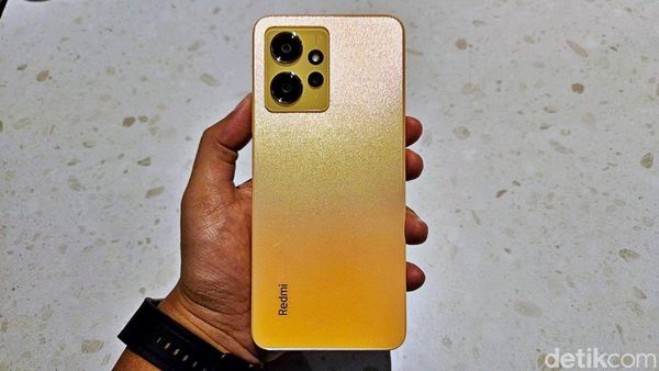 Unboxing Xiaomi Redmi Note 12 Sunrise Gold, HP Rp 2 Jutaan Memori Gede