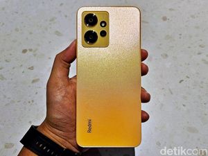 Unboxing Xiaomi Redmi Note 12 Sunrise Gold, HP Rp 2 Jutaan Memori Gede Unboxing Xiaomi Redmi Note 12 Sunrise Gold, HP Rp 2 Jutaan Memori Gede