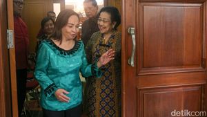 Semringah Megawati dan Eks Presiden Filipina di Jakarta