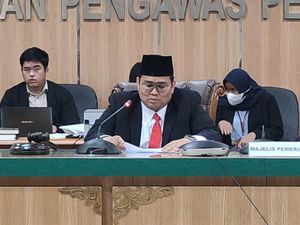 Bawaslu Putuskan KPU Langgar Administrasi Terkait Nomor Urut Bacaleg DPD Jabar Bawaslu Putuskan KPU Langgar Administrasi Terkait Nomor Urut Bacaleg DPD Jabar