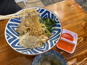 Bisa Cicip Yamien hingga Gohyong di Rumah Makan yang Konsepnya Asri Ini Bisa Cicip Yamien hingga Gohyong di Rumah Makan yang Konsepnya Asri Ini