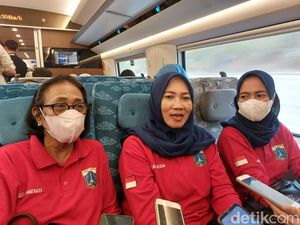 Tarif Kereta Cepat Tembus Rp 300 Ribu, Warga: Jangan Mahal-mahal! Tarif Kereta Cepat Tembus Rp 300 Ribu, Warga: Jangan Mahal-mahal!