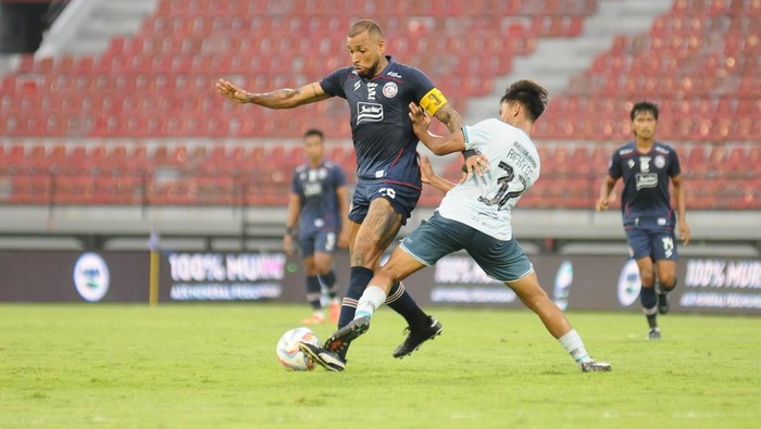 Arema FC vs Persita