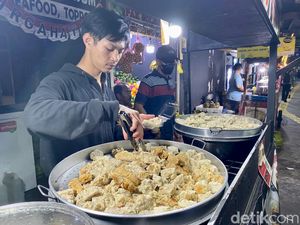 Dimsum Hits di Stasiun Gondangdia Ini Terjual 3.750 Buah Sehari! Dimsum Hits di Stasiun Gondangdia Ini Terjual 3.750 Buah Sehari!