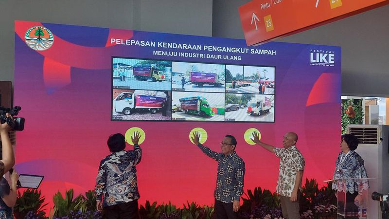 Buka Festival LIKE di GBK, Pratikno Ingatkan Pentingnya Selamatkan Lingkungan