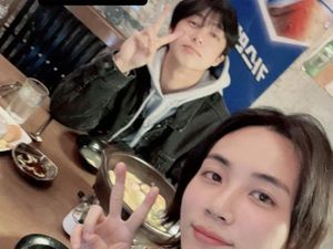 Momen Hyungwon MONSTA X Perhatian ke Jeonghan SEVENTEEN, Bikin Fans Salting Momen Hyungwon MONSTA X Perhatian ke Jeonghan SEVENTEEN, Bikin Fans Salting