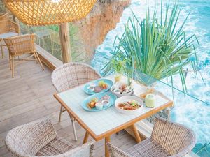 Di 5 Kafe Ini Bisa Ngopi Enak Sambil Nikmati Panorama Pantai Di 5 Kafe Ini Bisa Ngopi Enak Sambil Nikmati Panorama Pantai