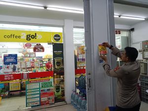 Polsek Mampang Antisipasi Kejahatan di Minimarket, Tempel Nomor Aduan
