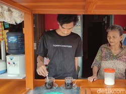 Korban Tragedi Kanjuruhan Belajar Jualan Kopi Meski Belum Sembuh Total