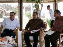 Menko Luhut Minta Bappenas Percepat Proses Feasibility Study LRT di Bali