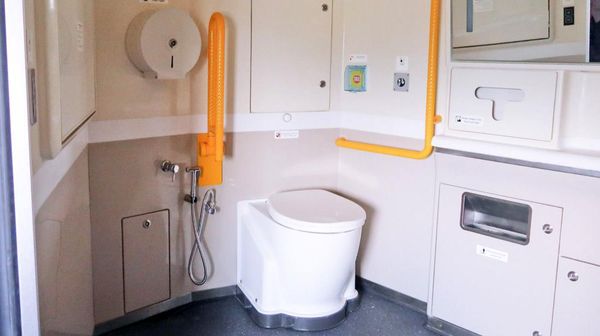 Nyaman! Intip Toilet Penumpang Kereta Cepat Jakarta-Bandung