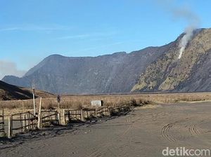 Wajah Bromo Terkini, Warga Tengger: Bukan Cuma karena Flare Prewedding Wajah Bromo Terkini, Warga Tengger: Bukan Cuma karena Flare Prewedding