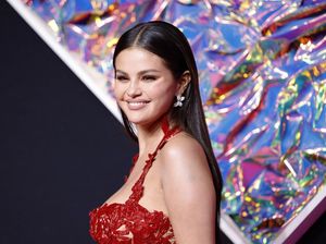 Selena Gomez Diduga Comot Foto Konser SNSD, Bikin Geram Fans Selena Gomez Diduga Comot Foto Konser SNSD, Bikin Geram Fans