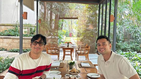 Kekompakan Andre Taulany saat Kulineran Bareng Raffi Ahmad dan The Prediksi