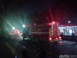 Mobil Damkar Tinggalkan Museum Nasional, Lalin Dibuka Dini Hari Ini