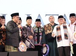 Apresiasi Festival Budaya Betawi, HNW: Semoga Bawa Berkah bagi Warga