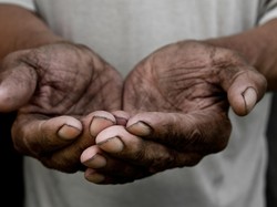 Viral Pengemis Kepergok Top Up di Minimarket Bogor