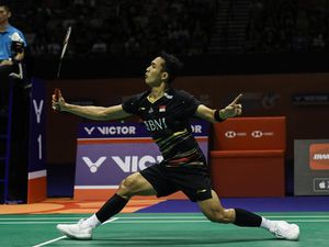 Hong Kong Open 2023: Taklukkan Nishimoto 3 Gim, Jonatan Juara!
