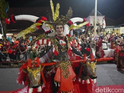 Madura Ethnic Carnival 2023 Sukses Hipnotis Ribuan Penonton di Sumenep