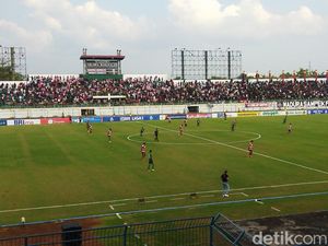 Hasil Liga 1: Madura United Libas Persebaya 3-0 Hasil Liga 1: Madura United Libas Persebaya 3-0