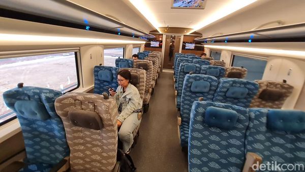 Mewah! Begini Penampakan Interior Kereta Cepat Jakarta Bandung