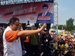 Anies Pamer Tutup Alexis dengan Selembar Kertas Tanpa Marah-marah Anies Pamer Tutup Alexis dengan Selembar Kertas Tanpa Marah-marah