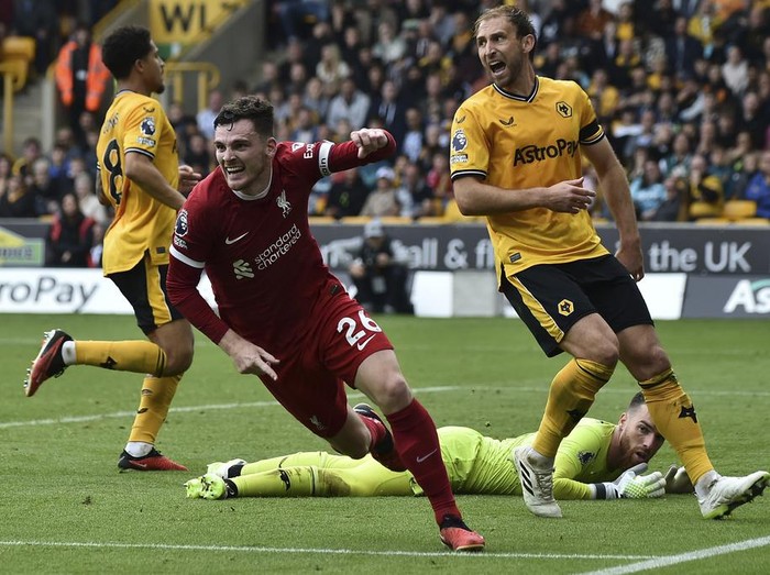 Start dengan buruk, Liverpool comeback dan menang 3-1 atas Wolverhampton Wanderers. Kemenangan didapat berkat Cody Gakpo, Andy Robertson, dan gol bunuh diri Hugo Bueno. Laga Wolverhampton vs Liverpool dalam lanjutan Liga Inggris berlangsung di Molineux, Sabtu (16/9/2023) malam WIB.
