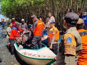 Nelayan Tenggelam Saat Cari Rumput Laut di Bone Ditemukan Meninggal Nelayan Tenggelam Saat Cari Rumput Laut di Bone Ditemukan Meninggal