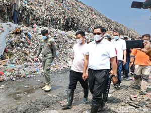 Nyaris 24 Jam, Kebakaran TPA Putri Cempo Solo Belum Padam Nyaris 24 Jam, Kebakaran TPA Putri Cempo Solo Belum Padam