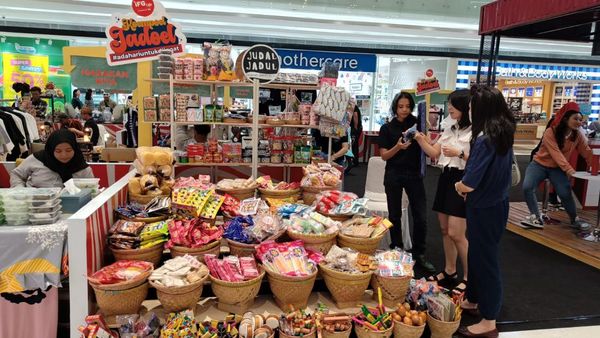 Potret Serunya Komunitas Vintage Gelar Koempoel Jadoel