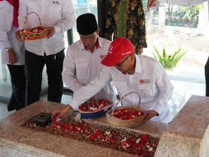 Ragam Aksi PMI Jakarta Peringati HUT ke-78 Ragam Aksi PMI Jakarta Peringati HUT ke-78