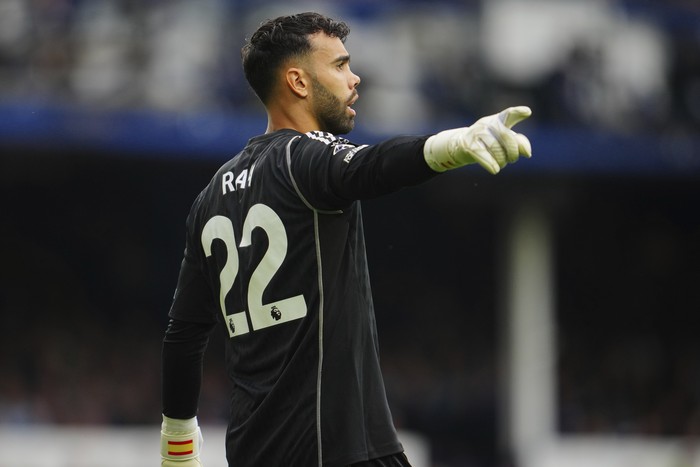 Arsenals goalkeeper David Raya gestures during the English Premier League soccer match between Everton and Arsenal at the Goodison Park stadium in Liverpool, England, Sunday, Sept. 17, 2023. (AP Photo/Jon Super)