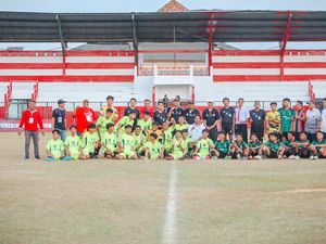 Hidupkan Sepakbola Sumenep, Cak Fauzi Gelar Turnamen U-17 Antar Kecamatan Hidupkan Sepakbola Sumenep, Cak Fauzi Gelar Turnamen U-17 Antar Kecamatan