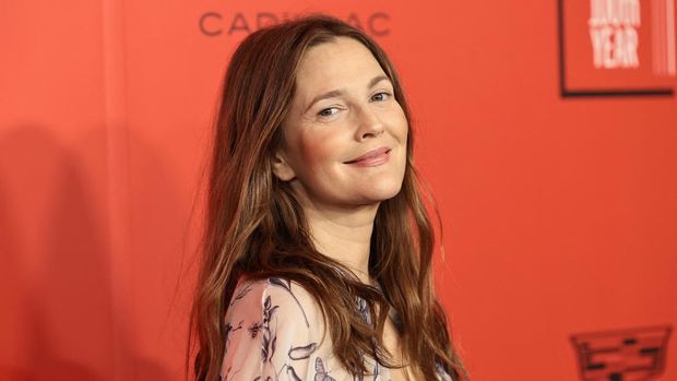 NEW YORK, NEW YORK - APRIL 26: Drew Barrymore attends the 2023 Time100 Gala at Jazz at Lincoln Center on April 26, 2023 in New York City.   Jamie McCarthy/Getty Images/AFP (Photo by Jamie McCarthy / GETTY IMAGES NORTH AMERICA / Getty Images via AFP)