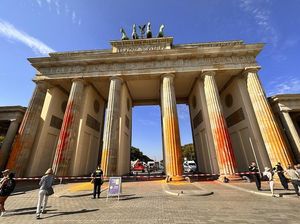 Dunia Hari Ini: Gerbang Bersejarah di Jerman Disemprot Cat Oranye