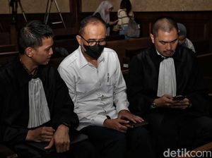 Rafael Alun Bantah Keterangan Saksi, Langsung Dipotong Hakim