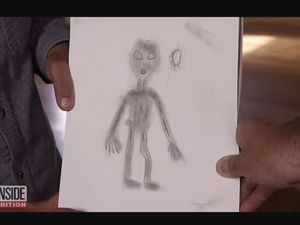 Keluarga Ini Klaim Rumahnya Didatangi UFO dan Alien Raksasa Keluarga Ini Klaim Rumahnya Didatangi UFO dan Alien Raksasa