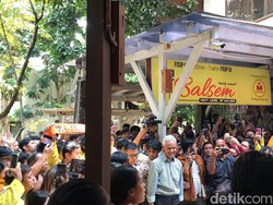 Usai Kuliah Kebangsaan, Ganjar Nostalgia Kunjungi FISIP UI